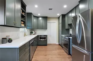 2504 Deerfoot Trail, Austin, TX 78704 - Photo 13