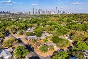 2504 Deerfoot Trail, Austin, TX 78704 - Photo 39