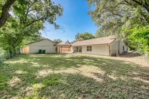 319 Columbine St, Meadowlakes, TX 78654 - Photo 29