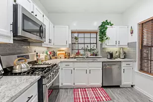 10819 Crown Colony Dr, Austin, TX 78747 - Photo 3