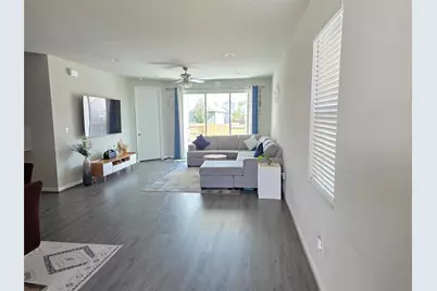 317 High Plains Pass, Liberty Hill, TX 78642 - Photo 5