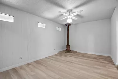 9427 Braeburn Glen, Austin, TX 78729 - Photo 23