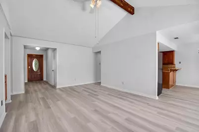 9427 Braeburn Glen, Austin, TX 78729 - Photo 7
