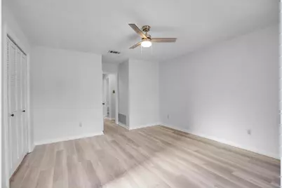 9427 Braeburn Glen, Austin, TX 78729 - Photo 19