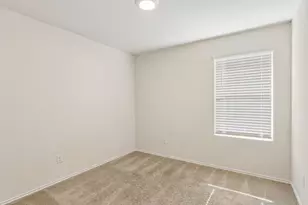 216 Dorchester Dr, Uhland, TX 78640 - Photo 9