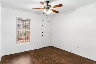 1210 Perez St, Austin, TX 78721 - Photo 5