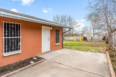 1210 Unit B Perez Street, Austin, TX 78721 - Photo 13
