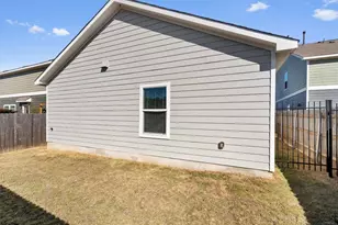 7704 Poppy Petal Dr Loop, Del Valle, TX 78617 - Photo 25