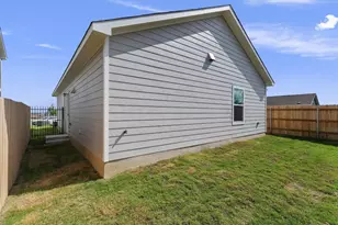 7704 Poppy Petal Dr Loop, Del Valle, TX 78617 - Photo 15