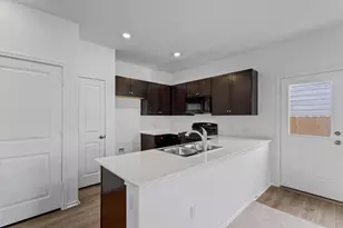 7704 Poppy Petal Dr Loop, Del Valle, TX 78617 - Photo 5