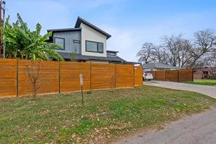 606A Clifford Dr, Austin, TX 78745 - Photo 5