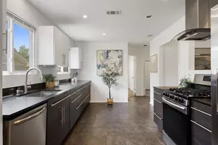 3906 Tattershall Ln, Austin, TX 78727 - Photo 11