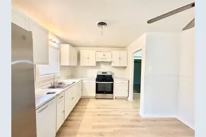 5330 Wellington Drive, Austin, TX 78723 - Photo 11