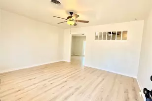 5330 Wellington Dr, Austin, TX 78723 - Photo 3