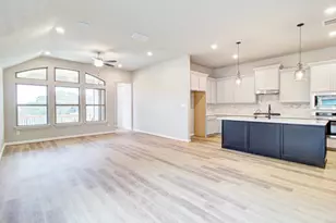 611 Durian Loop, Buda, TX 78610 - Photo 5