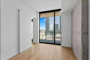 610 Davis St, Austin, TX 78701 - Photo 15