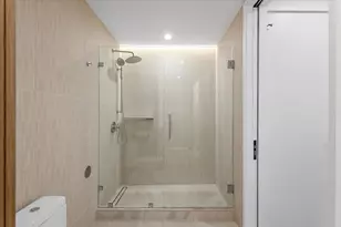 610 Davis St, Austin, TX 78701 - Photo 21
