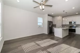 530 Ansley Ct, Taylor, TX 76574 - Photo 5