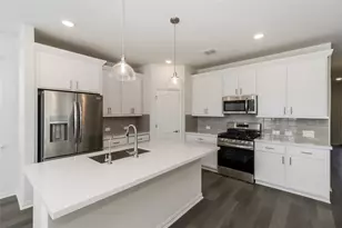 530 Ansley Ct, Taylor, TX 76574 - Photo 9