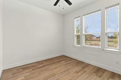 162 Adelton Boulevard, Bastrop, TX 78602 - Photo 21
