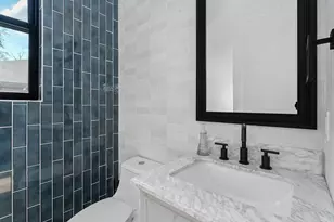 910 Tillery St, Austin, TX 78702 - Photo 11