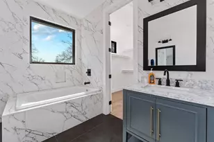 910 Tillery St, Austin, TX 78702 - Photo 15