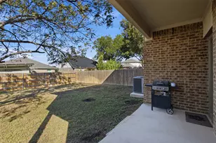 112 Bremen St, Georgetown, TX 78626 - Photo 25