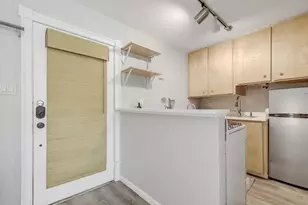 1111 W 10th St, Austin, TX 78703 - Photo 7