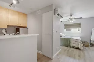 1111 W 10th St, Austin, TX 78703 - Photo 11