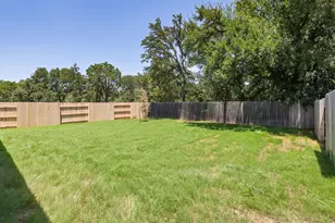 109 Wagon Spoke Wy, Liberty Hill, TX 78642 - Photo 27