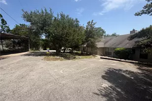 11101 Oak Branch Dr, Austin, TX 78737 - Photo 3