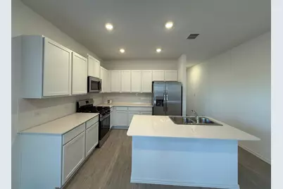 499 Avre Loop, Kyle, TX 78640 - Photo 13