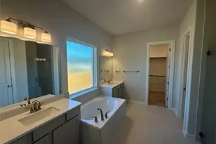 144 Tinctoria Creek Dr, Kyle, TX 78640 - Photo 5
