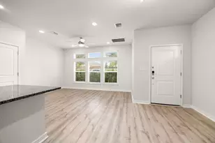 605 W South St, Leander, TX 78641 - Photo 15