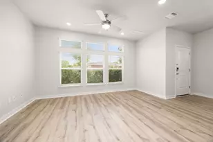 605 W South St, Leander, TX 78641 - Photo 17