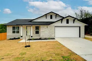 21502 Paine Ave, Lago Vista, TX 78645 - Photo 1