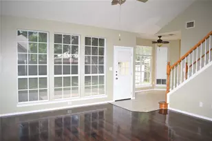 30007 Oakland Hills Dr, Georgetown, TX 78628 - Photo 5