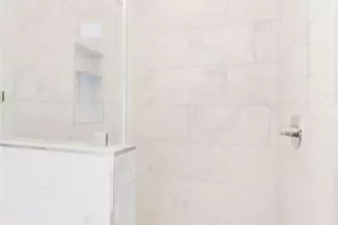 900 S 1st St, Austin, TX 78704 - Photo 15