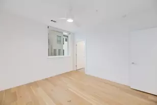 900 S 1st St, Austin, TX 78704 - Photo 13