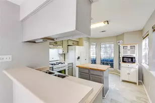 6415 Jennings Dr, Austin, TX 78727 - Photo 11