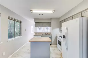 6415 Jennings Dr, Austin, TX 78727 - Photo 13