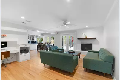 8605 Primrose Lane, Austin, TX 78757 - Photo 3