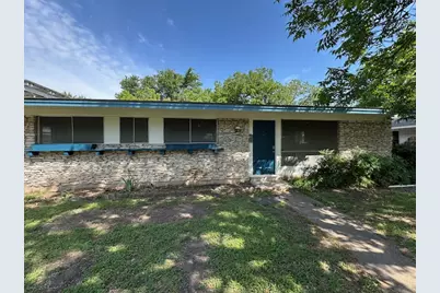 7504 Northcrest Boulevard, Austin, TX 78752 - Photo 1