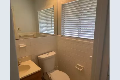 7504 Northcrest Boulevard, Austin, TX 78752 - Photo 21