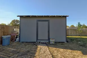 243 Hershal Ln, Cedar Creek, TX 78612 - Photo 39