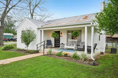 801 Bishop Street, Smithville, TX 78957 - Photo 7