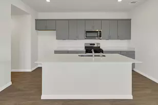 331 Yellowstone Dr, Kyle, TX 78640 - Photo 7