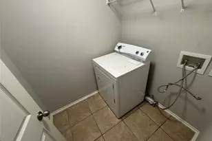 205 Bluebonnet Tr, Leander, TX 78641 - Photo 9