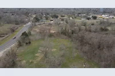 206 W Roberts Avenue, Rockdale, TX 76567 - Photo 13