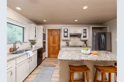 509 Coventry Road, Spicewood, TX 78669 - Photo 9